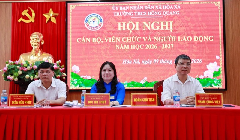 Hội nghị cán bộ, viên chức trường THCS Hồng Quang năm học 2026 - 2027